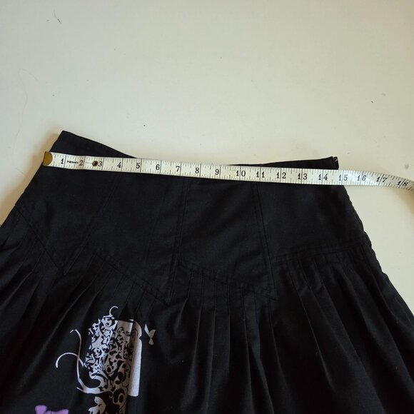 St-martins black skirt with bright colors accent and details on the top. - Picture 9 of 11